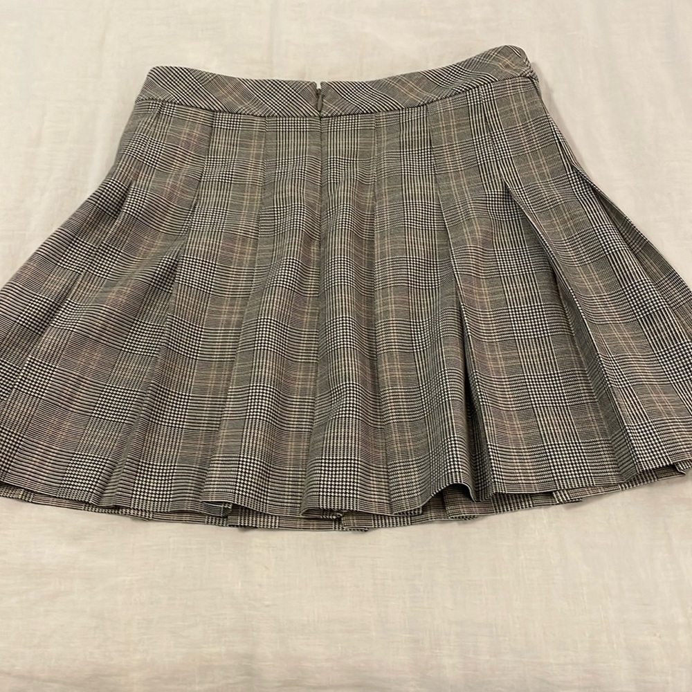 Aritzia Sunday Best tan Plaid Pleated school Girl Mini Skirt Size 4